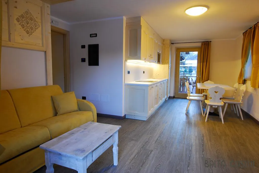 ליביניו Residence Baita Cusini מלון דירות