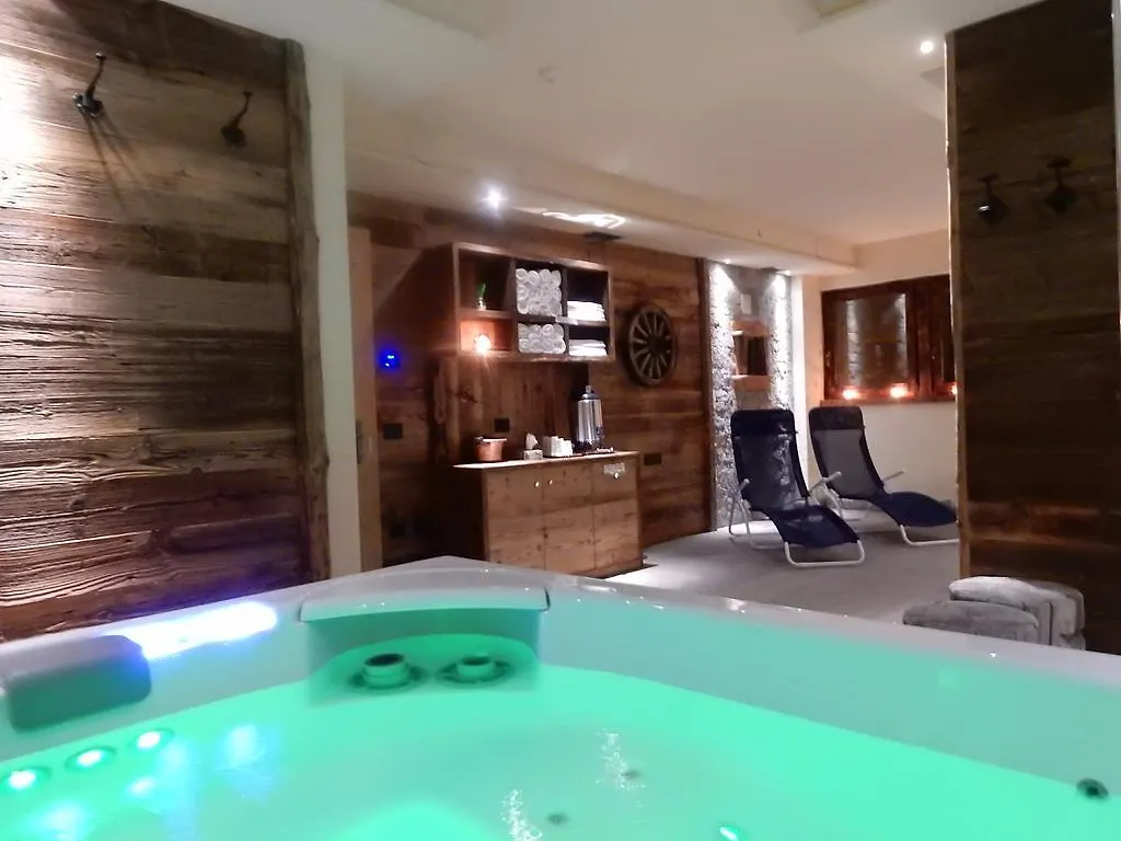 Residence Baita Cusini Livigno 3*,  Italy